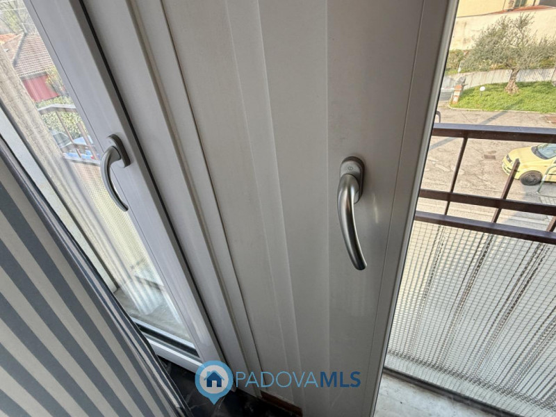 Immobile in esclusiva al Gruppo Padova MLS
QUARTIERE ARCELLA Ti presentiamo un appartamento in ot...