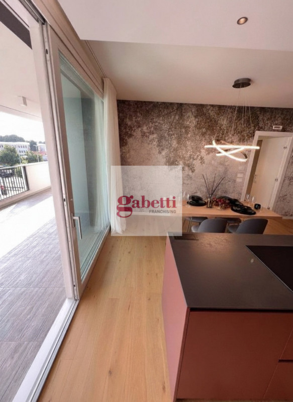 Nuovo complesso residenziale composto da 2 edifici da 12 e 18 unità abitative; le più importanti ...