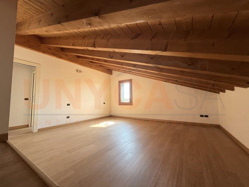 MESTRINO, fraz. Arlesega: proponiamo in vendita appartamento duplex. Inserito in un contesto escl...