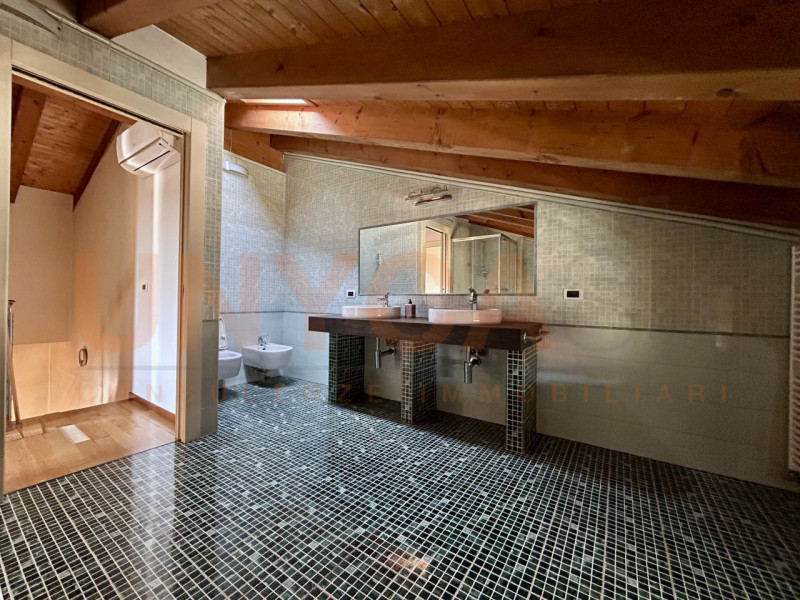 MESTRINO, fraz. Arlesega: proponiamo in vendita appartamento duplex. Inserito in un contesto escl...