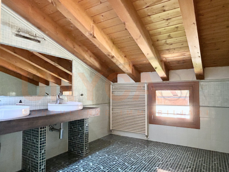 MESTRINO, fraz. Arlesega: proponiamo in vendita appartamento duplex. Inserito in un contesto escl...