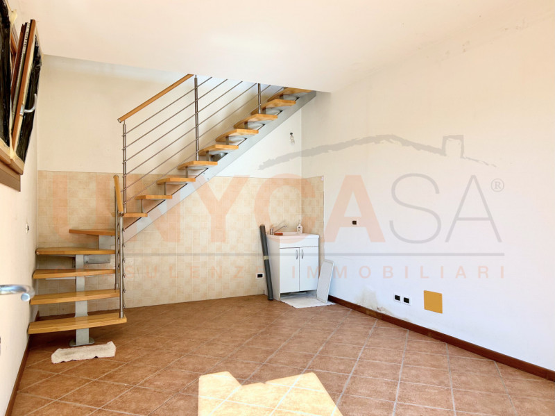 MESTRINO, fraz. Arlesega: proponiamo in vendita appartamento duplex. Inserito in un contesto escl...