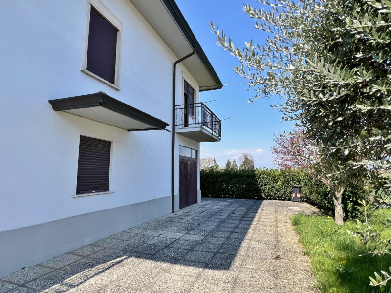 CASA SINGOLA IN VENDITA A VICENZA ZONA BERTESINELLA - IDEALE ANCHE PER DUE NUCLEI FAMILIARI- Rif....