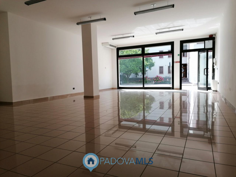 Immobile in esclusiva al Gruppo Padova MLS

CADONEGHE - MEJANIGA - Scopri questa opportunità impe...