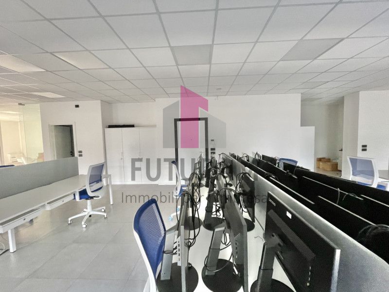 VICENZA OVEST (Z.I.)- 30FIL- PER INFO 0444/310220

Opportunità a Vicenza Ovest proponiamo al terz...