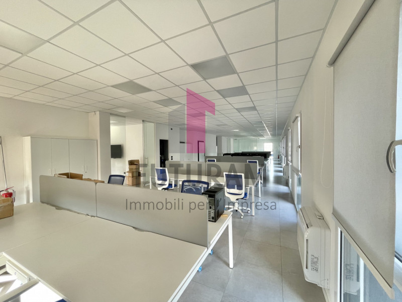 VICENZA OVEST (Z.I.)- 30FIL- PER INFO 0444/310220

Opportunità a Vicenza Ovest proponiamo al terz...