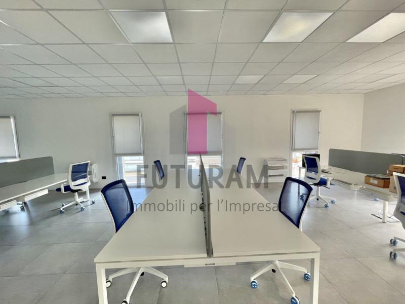 VICENZA OVEST (Z.I.)- 30FIL- PER INFO 0444/310220

Opportunità a Vicenza Ovest proponiamo al terz...