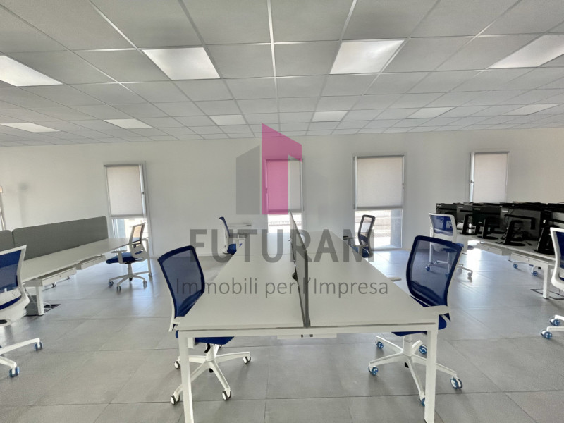 VICENZA OVEST (Z.I.)- 30FIL- PER INFO 0444/310220

Opportunità a Vicenza Ovest proponiamo al terz...