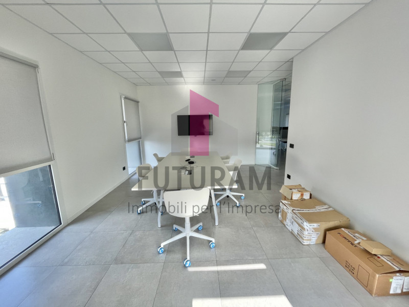 VICENZA OVEST (Z.I.)- 30FIL- PER INFO 0444/310220

Opportunità a Vicenza Ovest proponiamo al terz...