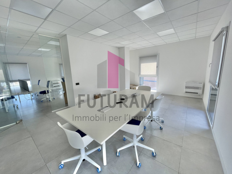 VICENZA OVEST (Z.I.)- 30FIL- PER INFO 0444/310220

Opportunità a Vicenza Ovest proponiamo al terz...