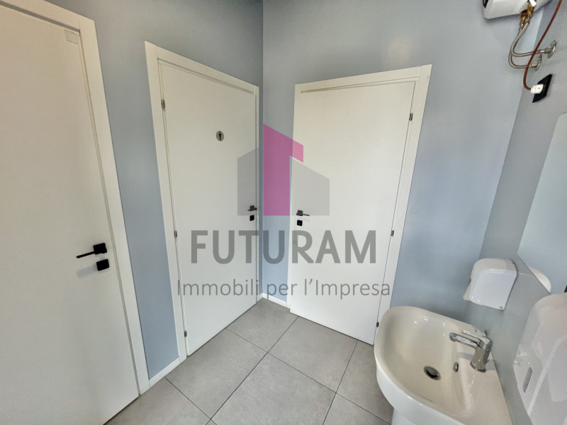 VICENZA OVEST (Z.I.)- 30FIL- PER INFO 0444/310220

Opportunità a Vicenza Ovest proponiamo al terz...