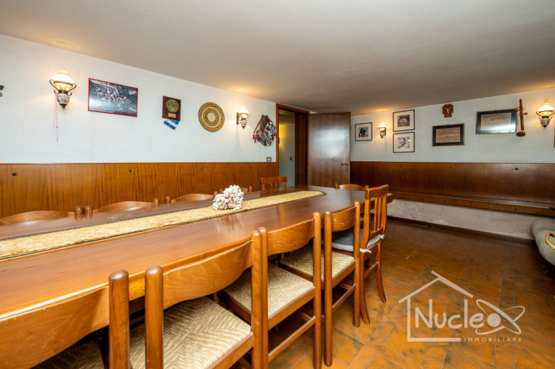 MONTEGROTTO TERME: In pieno centro al paese, comoda ai servizi della città ma allo stesso tempo i...