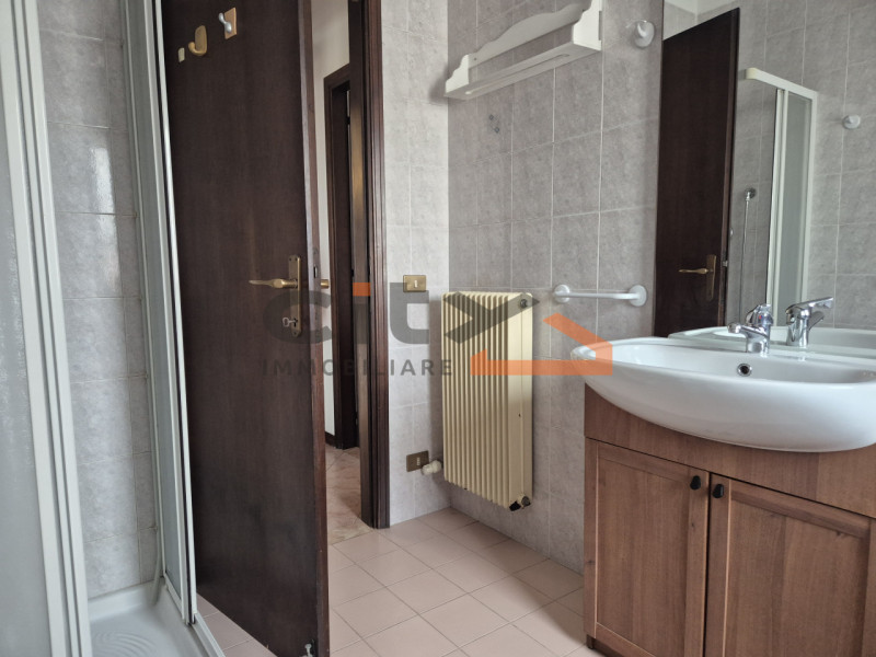 Bassano del Grappa zona Cà Baroncello - In tranquilla zona residenziale, proponiamo in affitto AP...