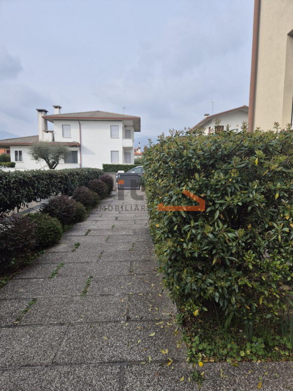 Bassano del Grappa zona Cà Baroncello - In tranquilla zona residenziale, proponiamo in affitto AP...