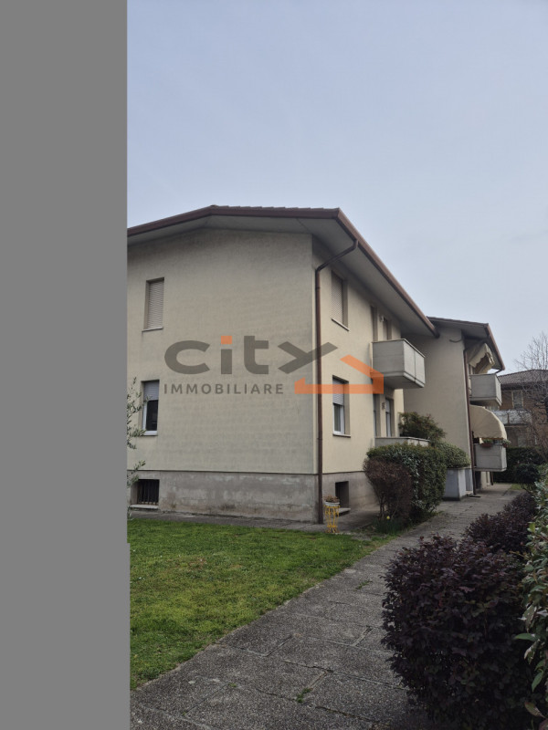 Bassano del Grappa zona Cà Baroncello - In tranquilla zona residenziale, proponiamo in affitto AP...