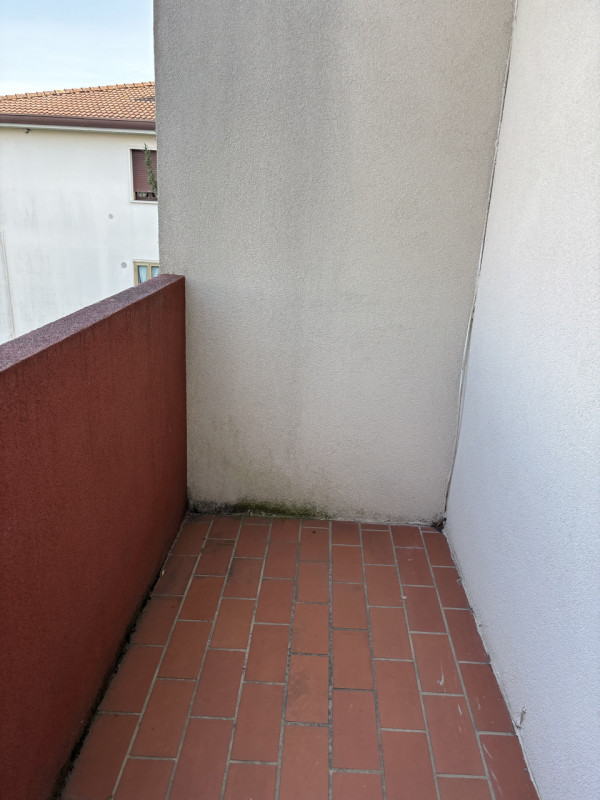 SPAZIOSO APPARTAMENTO NON ARREDATO IN LOCAZIONE SU TRE LIVELLI A MONSELICE IN ZONA DI QUARTIERE.....