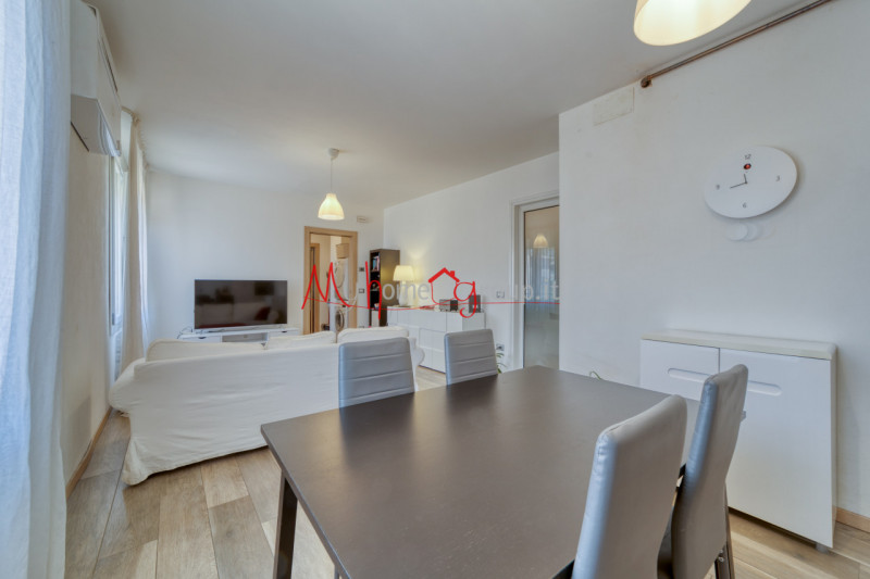 PADOVA ZONA SACRA FAMIGLIA (Rif. A145P) - In una delle zone residenziali piu' apprezzate di Padov...