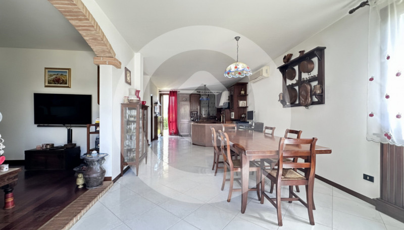 Nella tranquilla zona residenziale di Sant'Eufemia, frazione del Comune di Borgoricco, proponiamo...