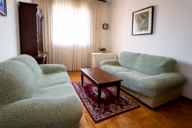 Proponiamo in vendita un ampio appartamento quadrilocale situato nel cuore di Montecchio Maggiore...