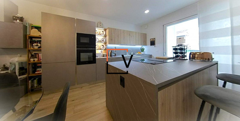 V404 - Proponiamo in vendita un nuovo appartamento al piano terra con giardino piantumato, in pie...