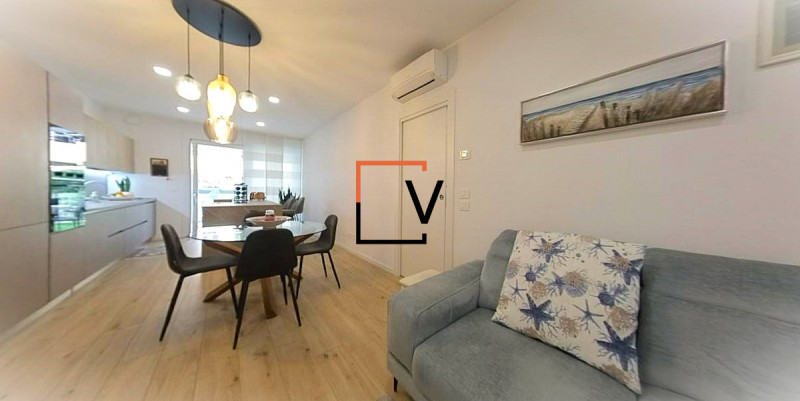 V404 - Proponiamo in vendita un nuovo appartamento al piano terra con giardino piantumato, in pie...