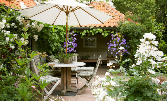 Lozzo Atestino

Appartamento al piano terra con splendida vista aperta sui colli e giardino priva...