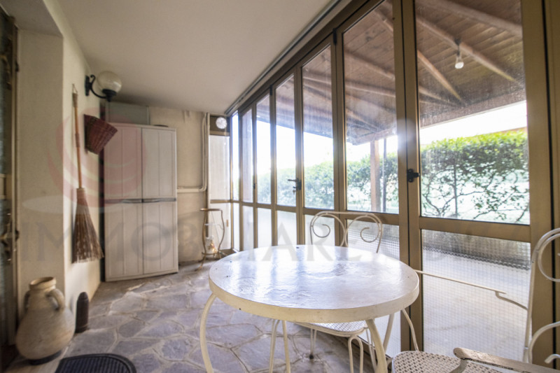 Albignasego zona Ferri in vendita casa singola, con giardino privato, comoda al centro e vicino a...