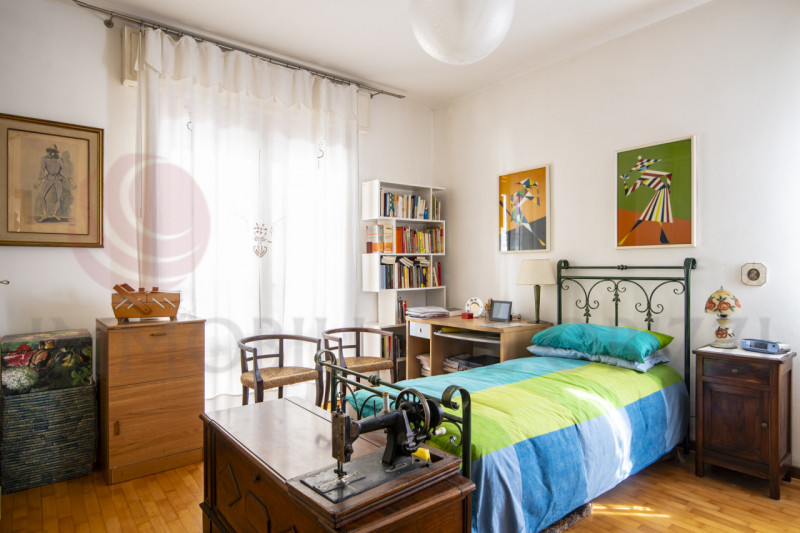 Albignasego zona Ferri in vendita casa singola, con giardino privato, comoda al centro e vicino a...