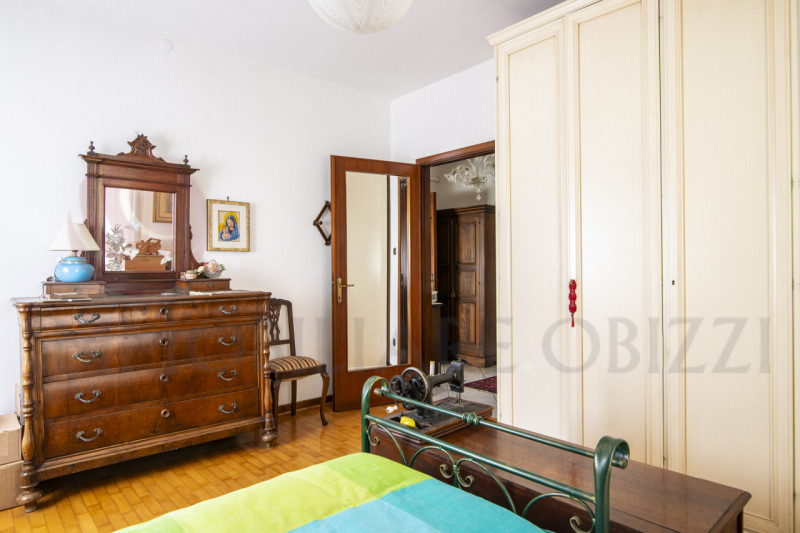 Albignasego zona Ferri in vendita casa singola, con giardino privato, comoda al centro e vicino a...