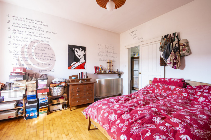 Albignasego zona Ferri in vendita casa singola, con giardino privato, comoda al centro e vicino a...