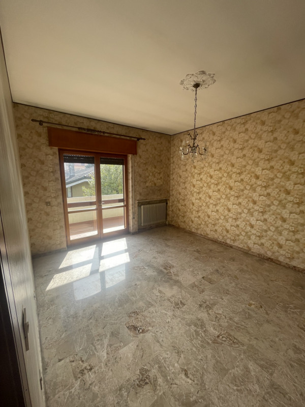 Situata in una via tranquilla, lontana da rumori, proponiamo porzione di bifamiliare. L'immobile ...