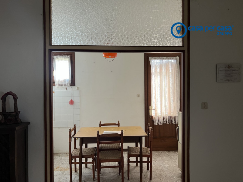 APPROVATO GRUPPO CASA PER CASA: VALUTATO, CONTROLLATO, GESTITO IN ESCLUSIVA!

ZONA:
L’immobile è ...