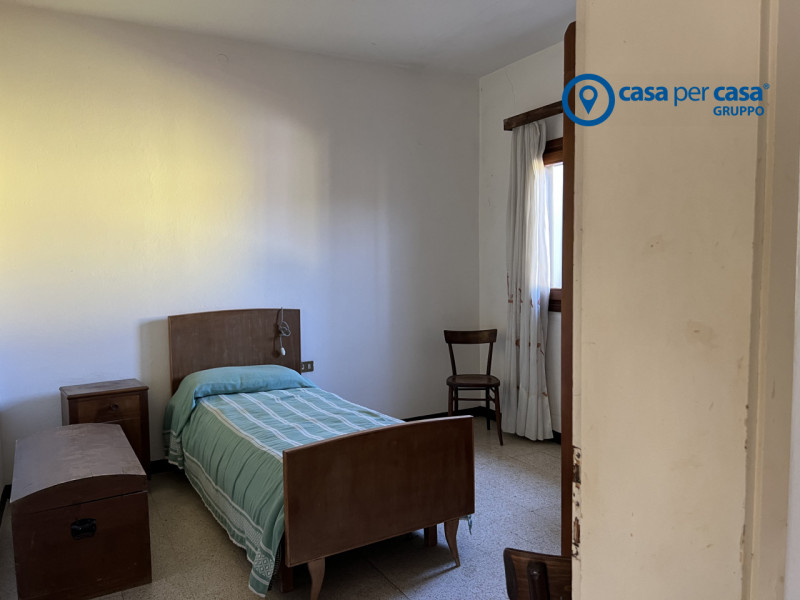 APPROVATO GRUPPO CASA PER CASA: VALUTATO, CONTROLLATO, GESTITO IN ESCLUSIVA!

ZONA:
L’immobile è ...