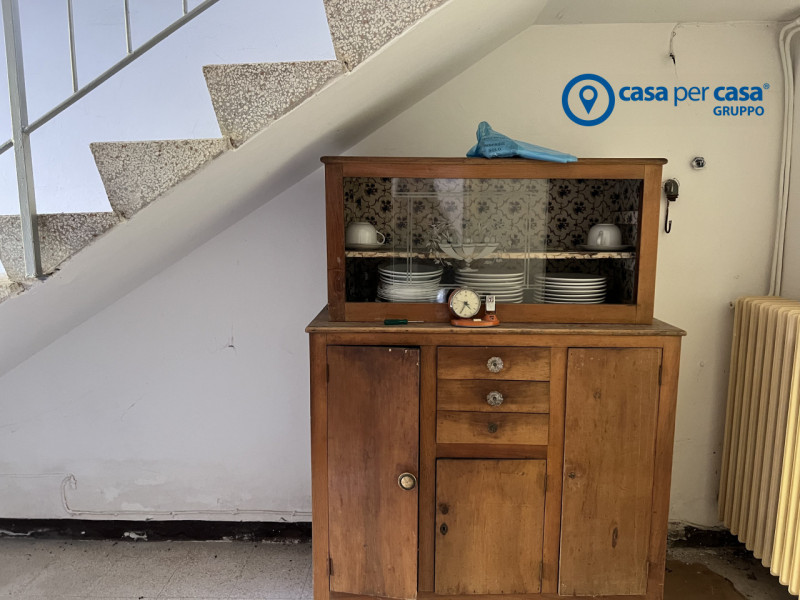 APPROVATO GRUPPO CASA PER CASA: VALUTATO, CONTROLLATO, GESTITO IN ESCLUSIVA!

ZONA:
L’immobile è ...