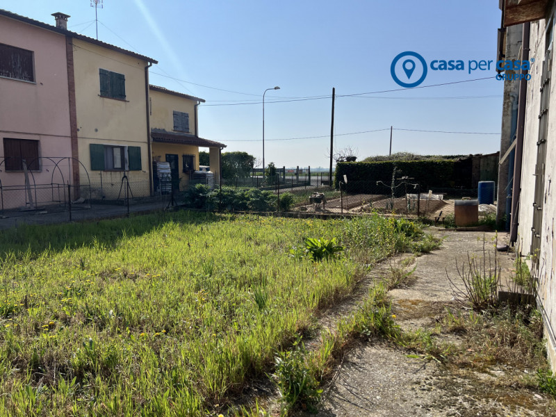 APPROVATO GRUPPO CASA PER CASA: VALUTATO, CONTROLLATO, GESTITO IN ESCLUSIVA!

ZONA:
L’immobile è ...