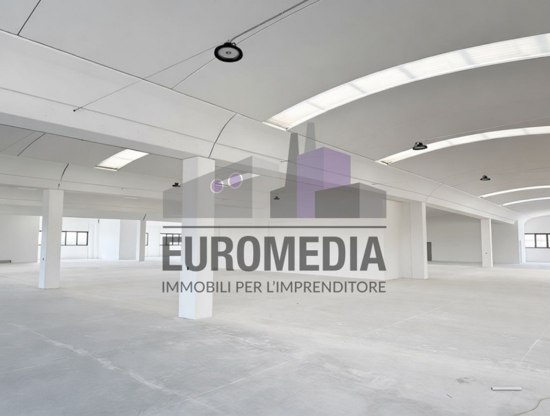 Per informazioni: 375.7062731

EUROMEDIA propone in locazione un immobile di recente ristrutturaz...