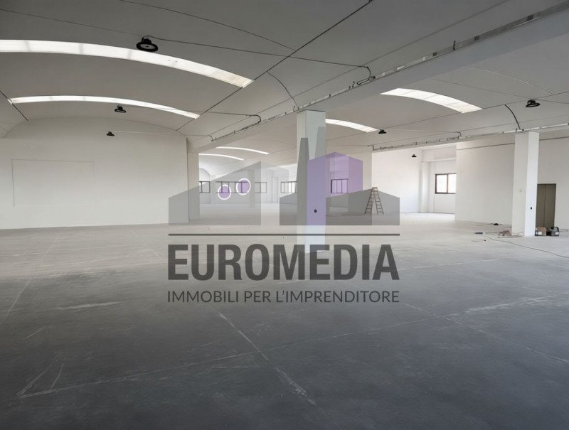 Per informazioni: 375.7062731

EUROMEDIA propone in locazione un immobile di recente ristrutturaz...