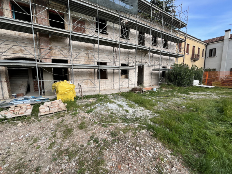 In una delle zone più richieste, comoda a tutto, perfetta per vivere Mirano, all'interno di un el...