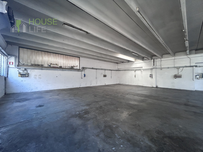 ZANE' - Z.I: CAPANNONE - COMMERCIALE di mq 350 circa H 4.00 mt sotto trave, con impianto elettric...