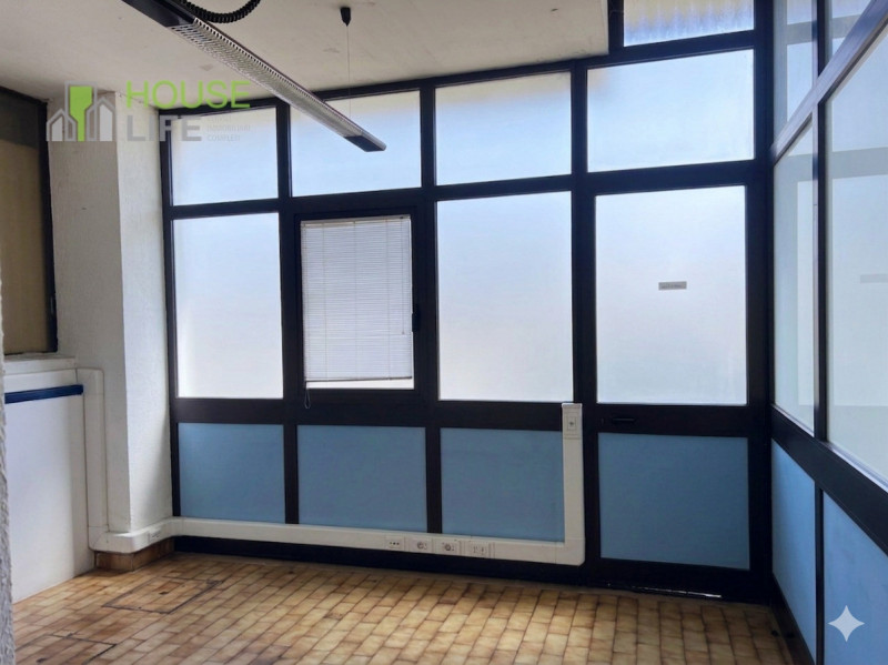 ZANE' - Z.I: CAPANNONE - COMMERCIALE di mq 350 circa H 4.00 mt sotto trave, con impianto elettric...