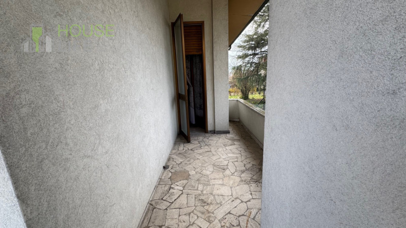 MARANO VIC.: MARANO VIC.: Unica in zona, CASA SINGOLA anni 70 da rimodernare disposta su piani fu...