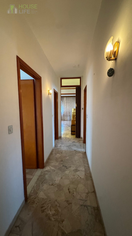 MARANO VIC.: MARANO VIC.: Unica in zona, CASA SINGOLA anni 70 da rimodernare disposta su piani fu...