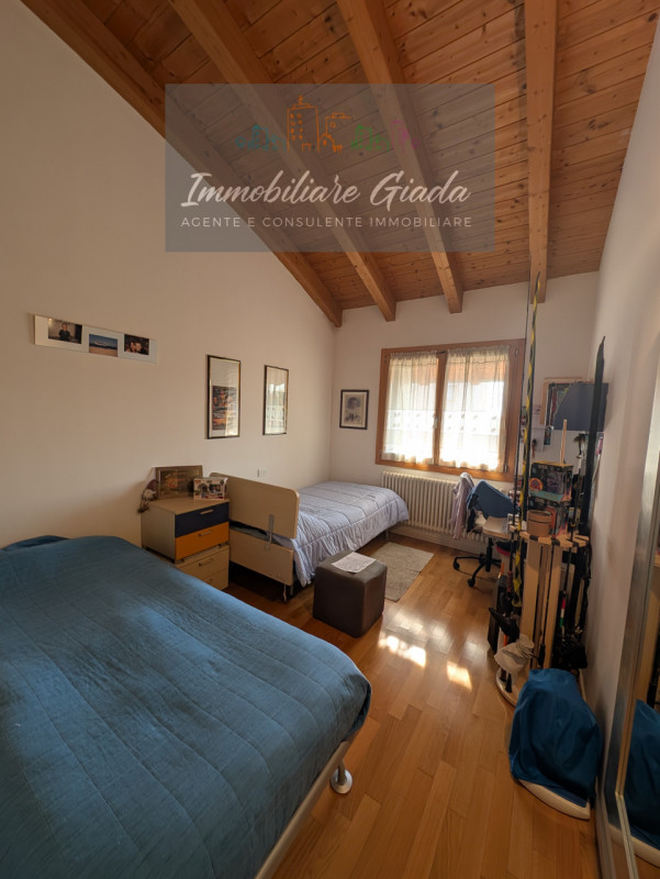 ✨ Mini appartamento all’ultimo piano – pronto da vivere! ✨
Proponiamo in vendita grazioso mini ap...