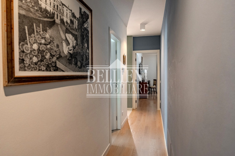 ZONA ISTITUTO ROSSI - In una delle zone più richieste e residenziali, proponiamo in vendita un el...