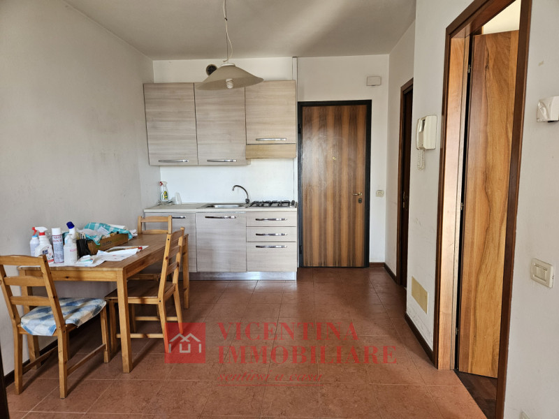 VICENZA - San Lazzaro : In Residence di fine anni 90', MINI APPARTAMENTO al 7' e penultimo piano ...