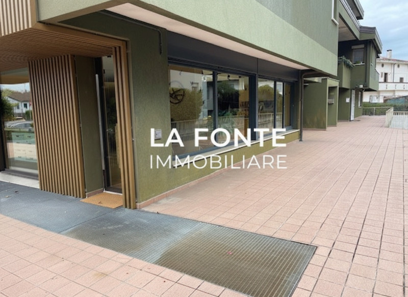 Vigonza Centro, Ufficio Mq 90, Ingresso indipendente al piano terra suddiviso in Reception, 3 Uff...