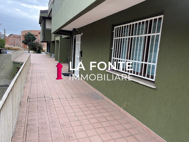 Vigonza Centro, Ufficio Mq 90, Ingresso indipendente al piano terra suddiviso in Reception, 3 Uff...