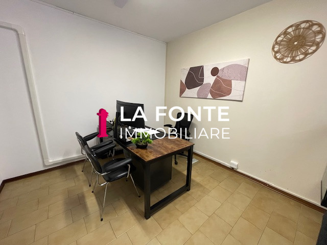 Vigonza Centro, Ufficio Mq 90, Ingresso indipendente al piano terra suddiviso in Reception, 3 Uff...