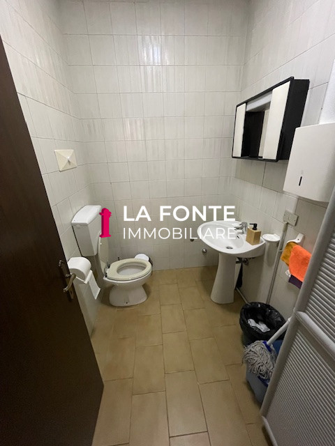 Vigonza Centro, Ufficio Mq 90, Ingresso indipendente al piano terra suddiviso in Reception, 3 Uff...