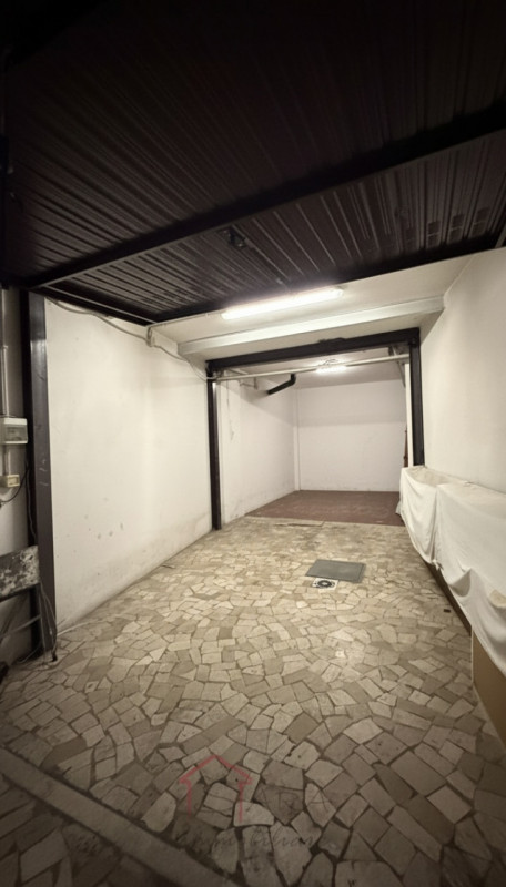 PADOVA - CENTRO STORICO: Sara Immobiliare è lieta di presentare un elegante attico arredato di cu...